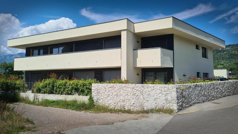 Appartamenti Moderni, Luminosi E Tranquilli Con Parcheggio Privato - Agritur La Tenuta Trento Eksteriør bilde
